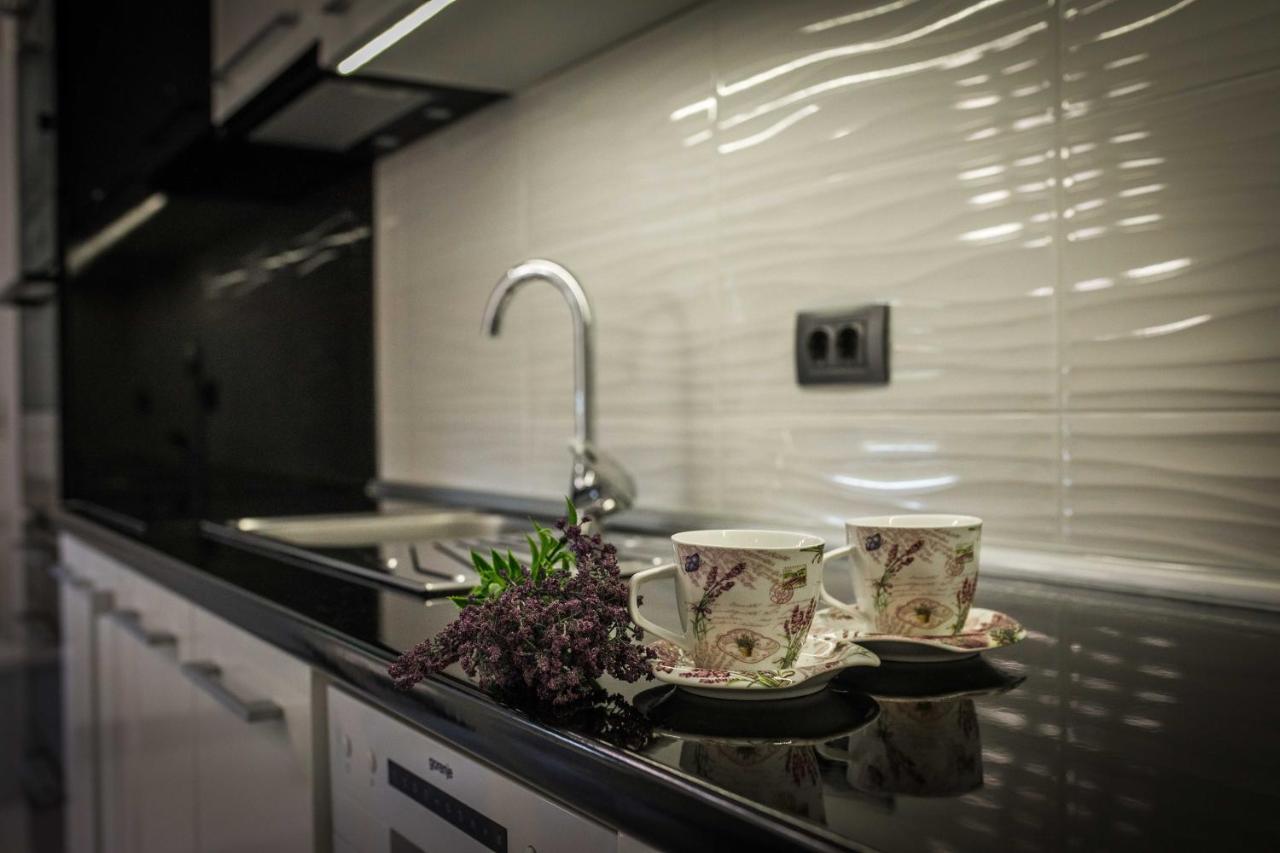 Apartman Simic - Stan Na Dan Bogatić Exterior foto